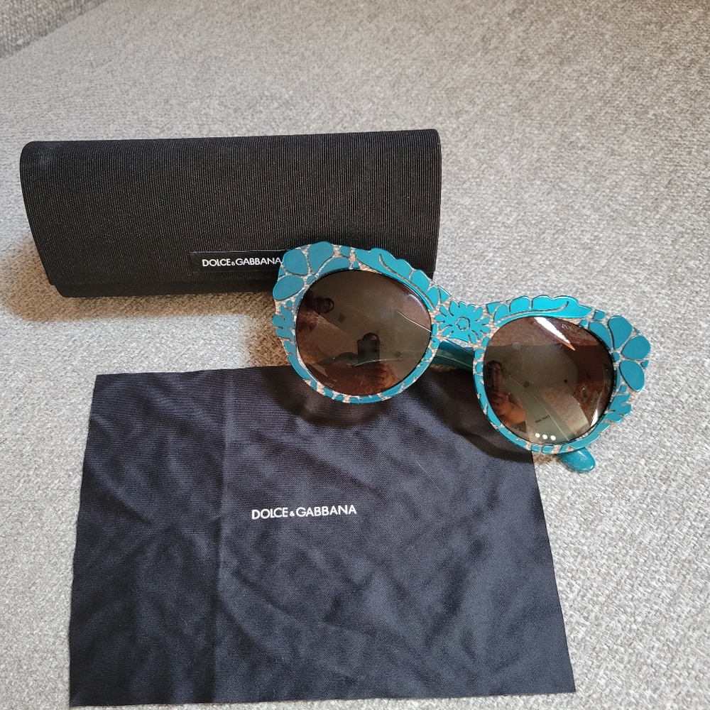 Dolce & Gabbana Turquoise Floral Round Sunglasses